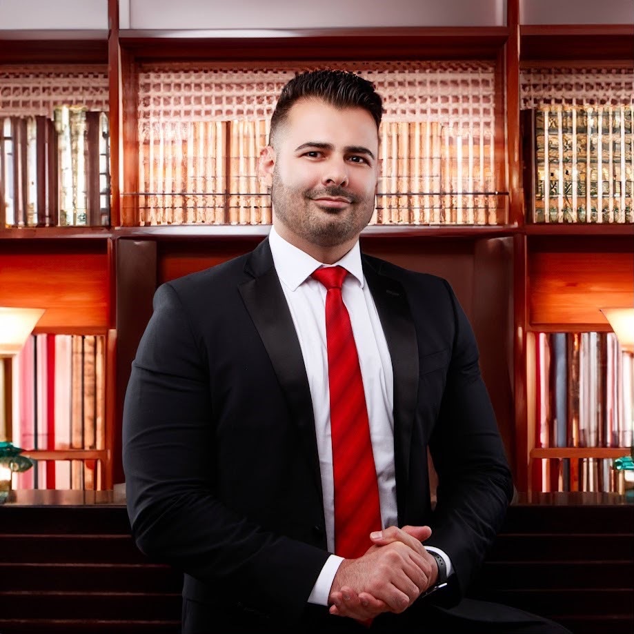 Dr. Danilo Marcelino
